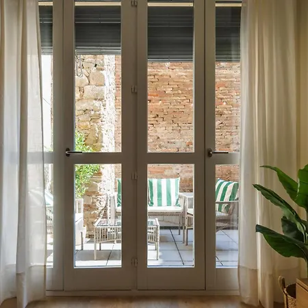Bravissimo Galligants, Monthly With Parking Girona