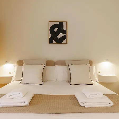 Bravissimo Galligants, Monthly With Parking Apartment *