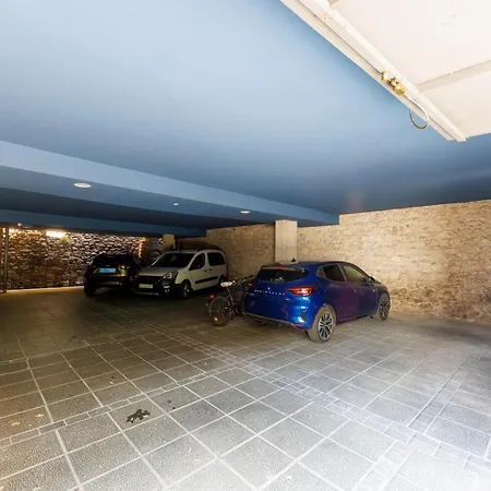 Bravissimo Galligants, Monthly With Parking *