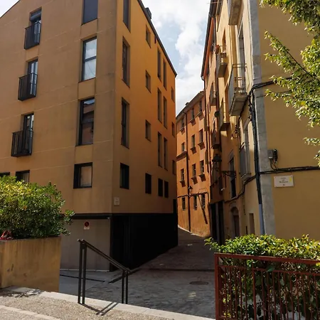 Bravissimo Galligants, Monthly With Parking *